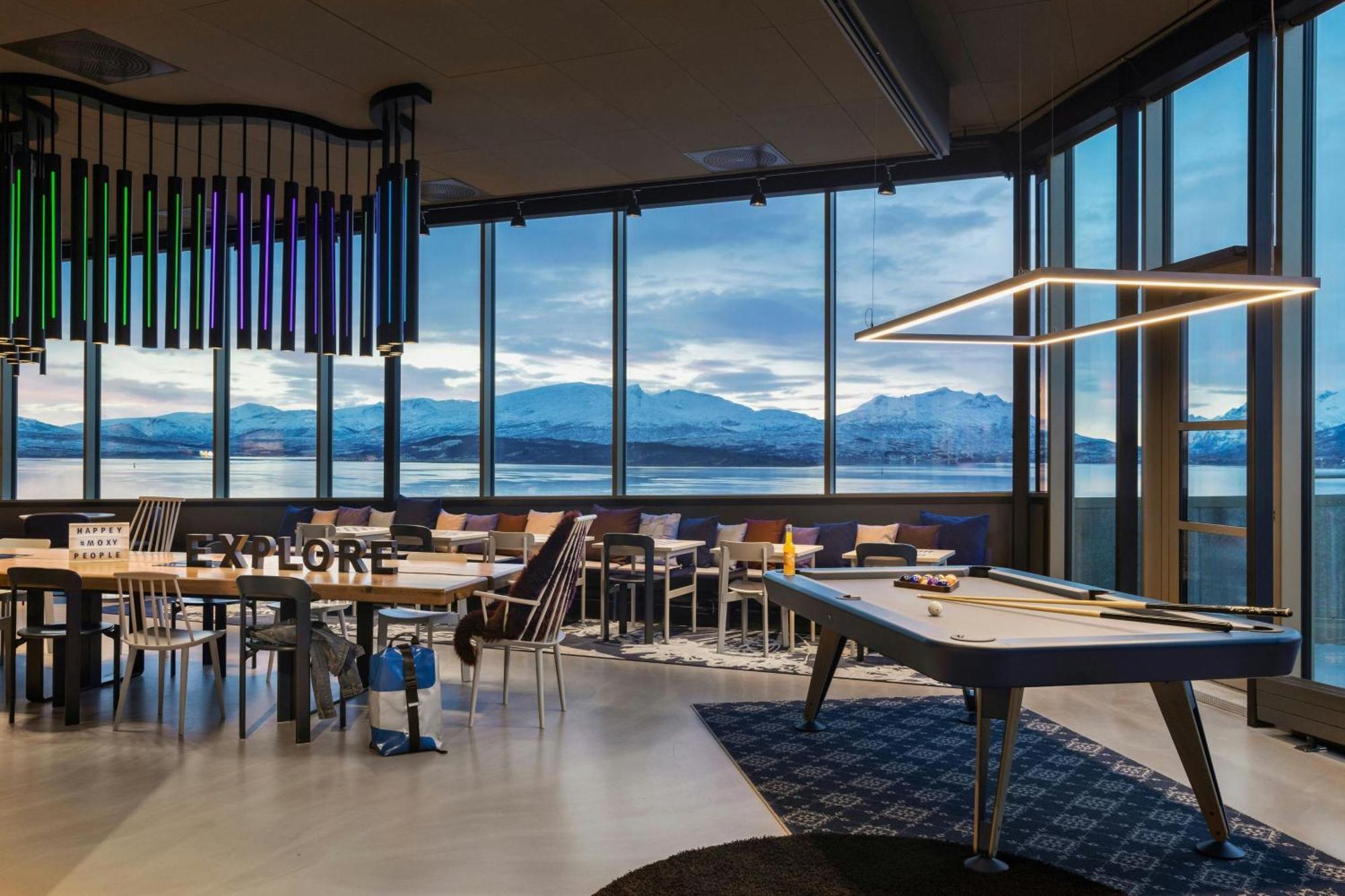 Moxy Tromso Hotel Exterior foto